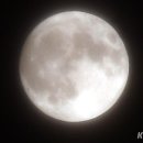 구름속 보름달 이미지