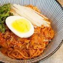 비빔국수면 이미지