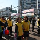 신천지 서울야고보지파 구리시온교회 자원봉사단 "버스정류장 청소" 이미지