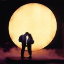 저 너머 달빛 이미지