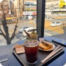 폴바셋 부산 괴정 DT점 | 부산 괴정 카페 추천, 아이스크림 라떼 맛집 폴 바셋 괴정점 말차 초콜릿 프라페