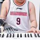 'AI 의수' 끼고 피아노 친다…장애인에 자유 준 '中 AI쇼크' [창간기획-평화 오디세이] 이미지