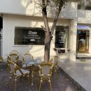 구디너프 | [부산 장전 카페/부산대 카페] 마당 넓은 유럽 감성을 품은 카페 '구디너프 아넥스' 방문 후기