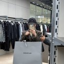 브라스텍스쳐 | [발렌시아가 르 시티 블랙 미디움] 더현대서울 내돈내산 구매 후기