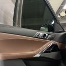 BMW X6 xDrive 40i M Spt LCI_P1 (미네랄화이트/메리노 커피) 출고후기