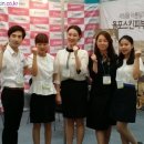 마당나온수탉 이미지