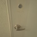 해솔마을11단지 휴먼시아 | 파주 목동동열쇠 해솔마을11단지 무타공 도어락 설치 LH휴먼시아아파트 원상복구 가능한 번호키 출장시공