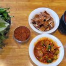 김치찌개와 돈까스 이미지