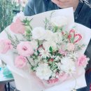 빛(꽃)의정원 | 꽃집] 변치 않는 사랑을 고백하는 순간, 결혼기념일 꽃다발의 정석 '리시안셔스' 믹스 (안양 꽃배달 후기)