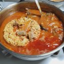 훼미리부대찌개&곱창 이미지