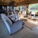 praise suite 이미지