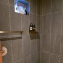 퀸여인숙 이미지