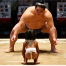 세계 인구 78억 명을 100명으로 압축하면. / 48명은 하루 생활비가 2달러 미만이다. 이미지