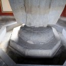 남원 만복사지 석조여래입상 이미지