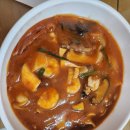 신성반점 - 전주시 완산구 전동성당길 24 | 전주 맛집] 유서 깊은 화교 중식 노포, 물짜장과 군만두가 예술인 ‘진미반점’ 솔직 후기 (feat. 주차 팁)