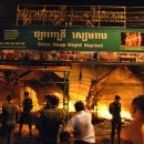 캄보디아 시엠립의 명물 '나이트 마켓' : 대형 화재로 전소, 8명 사망 이미지