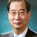 달래고