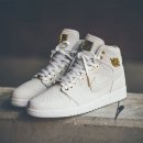 골드 디테일링 이미지