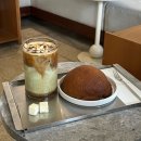 석촌호수 서호(카페 앞) | 분위기 좋고 디저트 맛있는 석촌호수카페 카페2.7 후기
