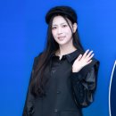 강림프라자 | ​DDP 런웨이를 압도한 에이핑크 오하영의 블랙 시크! 8등신 여신의 강림