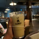 동키커피 | 오이도카페 바로 앞 서해 오션뷰가 보이는 빙수까지 맛있는 동키커피
