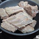 등뼈 감자탕 이미지