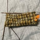 대바늘로 만드는 사부작 손뜨개 | 대바늘 | 월너티스튜디오 쫀디기 양말 뜨기: 다이소 실로 만드는 가성비 수제 양말 🧦