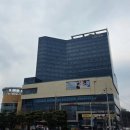 "새 건물인데 철거?" 10년 넘게 불 꺼진 유령 롯데마트의 비극 이미지