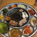 신촌 고기집 쟁반집8292 신촌점 삼겹살 껍데기 미친 조합