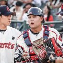 거인군단에 괴물들이 나타났습니다 이미지