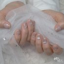 아델네일 이미지