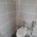 명품주유소 화장실 이미지