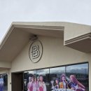 파리바게트 앞 | 제주 동화마을 파리바게트 몽생이샌드 구매후기 및 빵 종류소개