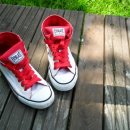 깨끗한 운동화 이미지