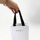 장항로225번길 | 심플하고 모던한 블랙&amp;화이트 쇼핑백 (보니카 BONICA)