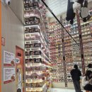 이마트24 호평한강점 | 명동 핫플레이스 이마트24 K-푸드 랩 방문기: 한강라면부터 K-POP 굿즈까지 완벽 정복!