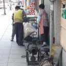 정을 사고 흥을 팔고...과암 소리 요란한 김해5일장 이미지