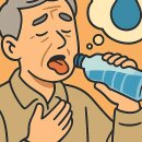 “물 많이 마시는데 왜 자꾸 목이 마를까?” 60대가 놓치는 수분 부족의 진짜 이유 이미지