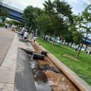 곤제역 1번출구 앞 공원 | 여의도 한강공원 물빛광장 피크닉 물놀이 야경