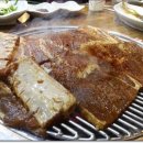 황금뚝배기 이미지