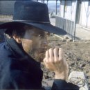 ＜장고＞ (Django) 1966년 서부, 액션, 드라마 | 이탈리아, 스페인 | 90 분 감독: 세르지오 코르부치 배우: 프랑코 네로, 호세 보달로, 로레다나 누스시악 이미지