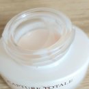 피부를 살리는 화장품 이야기 이미지