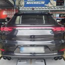 카이엔에 순정으로 장착되는 피렐리 타이어 피제로 포르쉐용 N 마킹은 필수죠 이미지