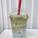 맘스터치LAB 강남대로점 | 신논현 매머드 말차 클라우드블루 코코넛라떼 후기