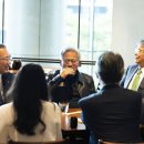 일본 방문 젠슨황 "일본의 장인정신은 피지컬AI에 필수적" 이미지