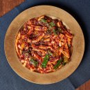 매헌역 2번출구 개성족발앞 횡단보도 | 양재시민의숲 맛집 베스트 TOP 10 추천