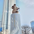 윤흥신장군 동상 이미지