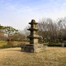 덕진공원 삼층석탑 이미지