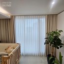 코아루노블사거리D | 데코인홈 창원 반림 노블파크 34평 D, 쉬폰과 암막 커튼 조합이 잘 어울린 침실 (시공후기)