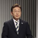 김문수 “인륜 무너뜨린 분” 이재명 “‘나 김문수인데’···어쩌라는 거예요”[대선 토론]﻿ 이미지